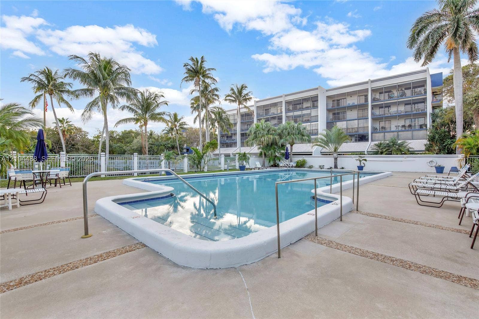 520 SE 12th Street, #305, Dania Beach, FL 33004 Photo 7