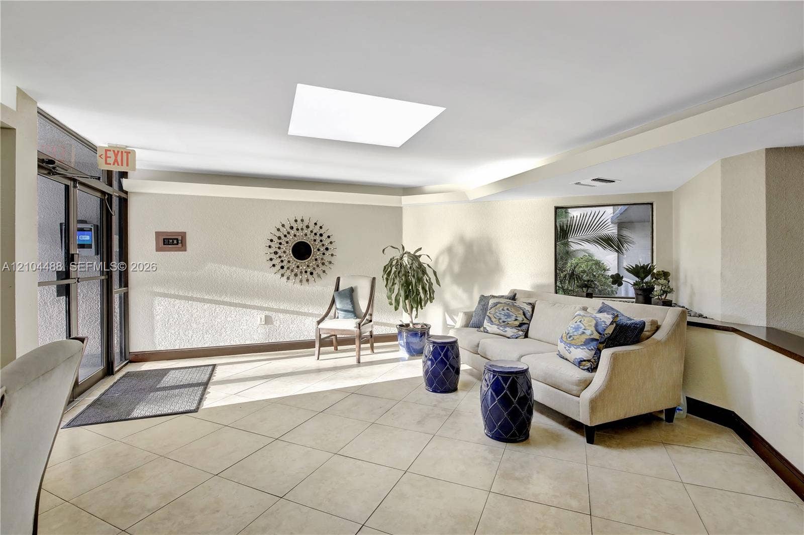 520 SE 12th Street, #305, Dania Beach, FL 33004 Building Lobby