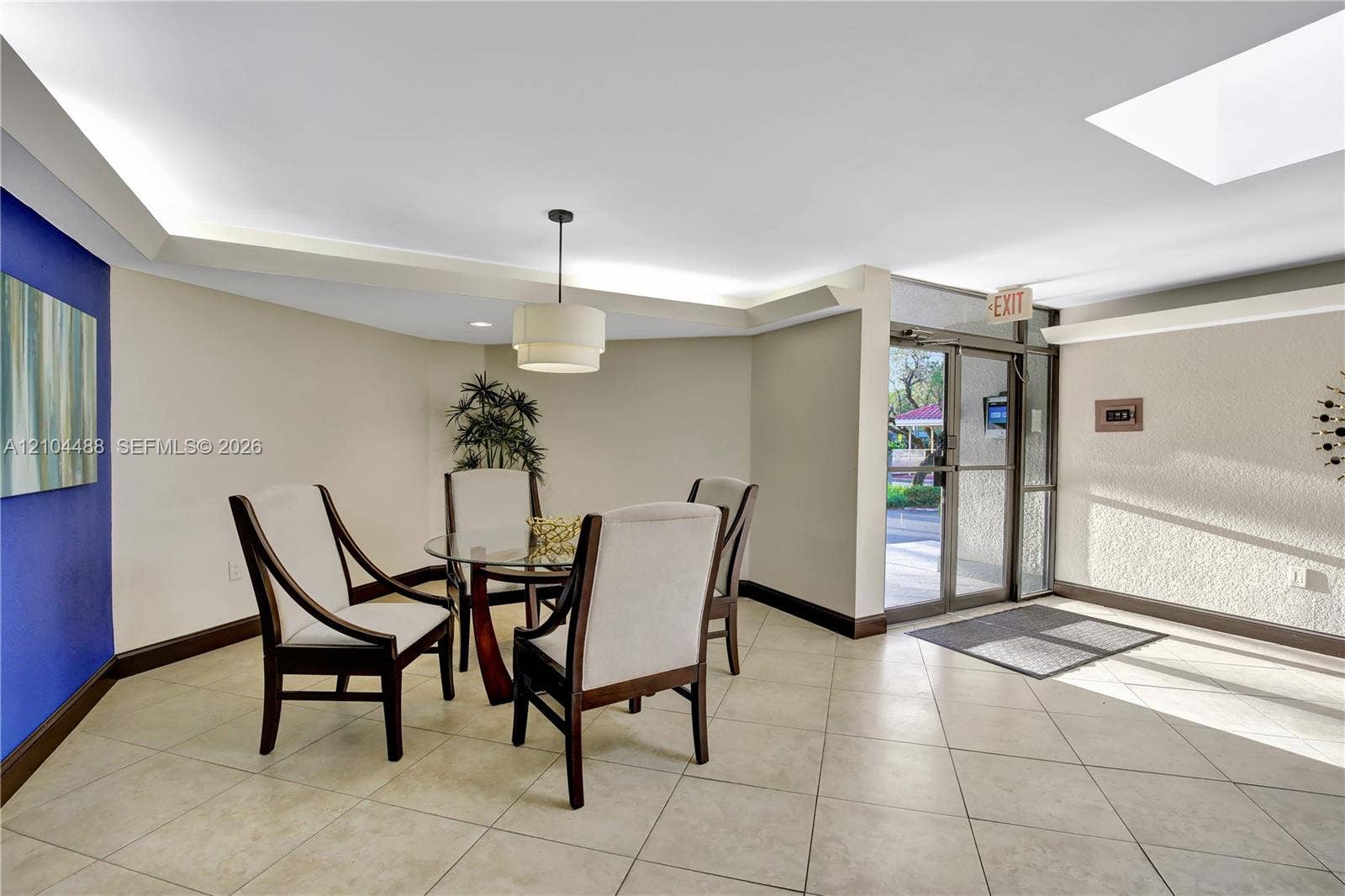 520 SE 12th Street, #305, Dania Beach, FL 33004 Building Lobby