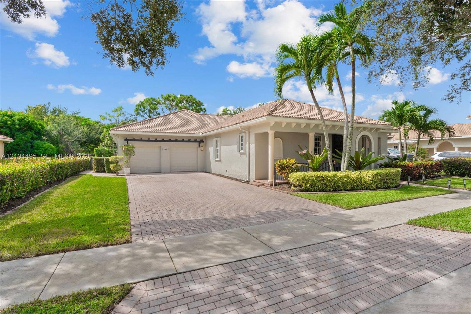 143 Via Catalunha, Jupiter, FL 33458 Photo 3