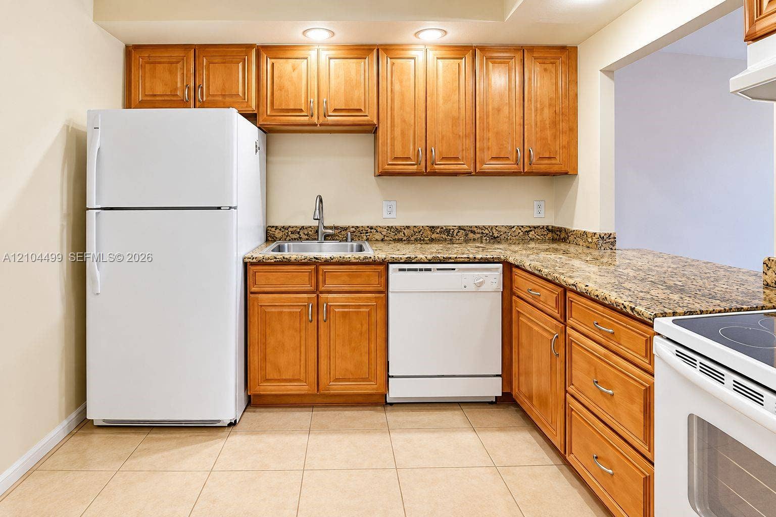 400 Leslie Drive, #205, Hallandale Beach, FL 33009 Photo 4