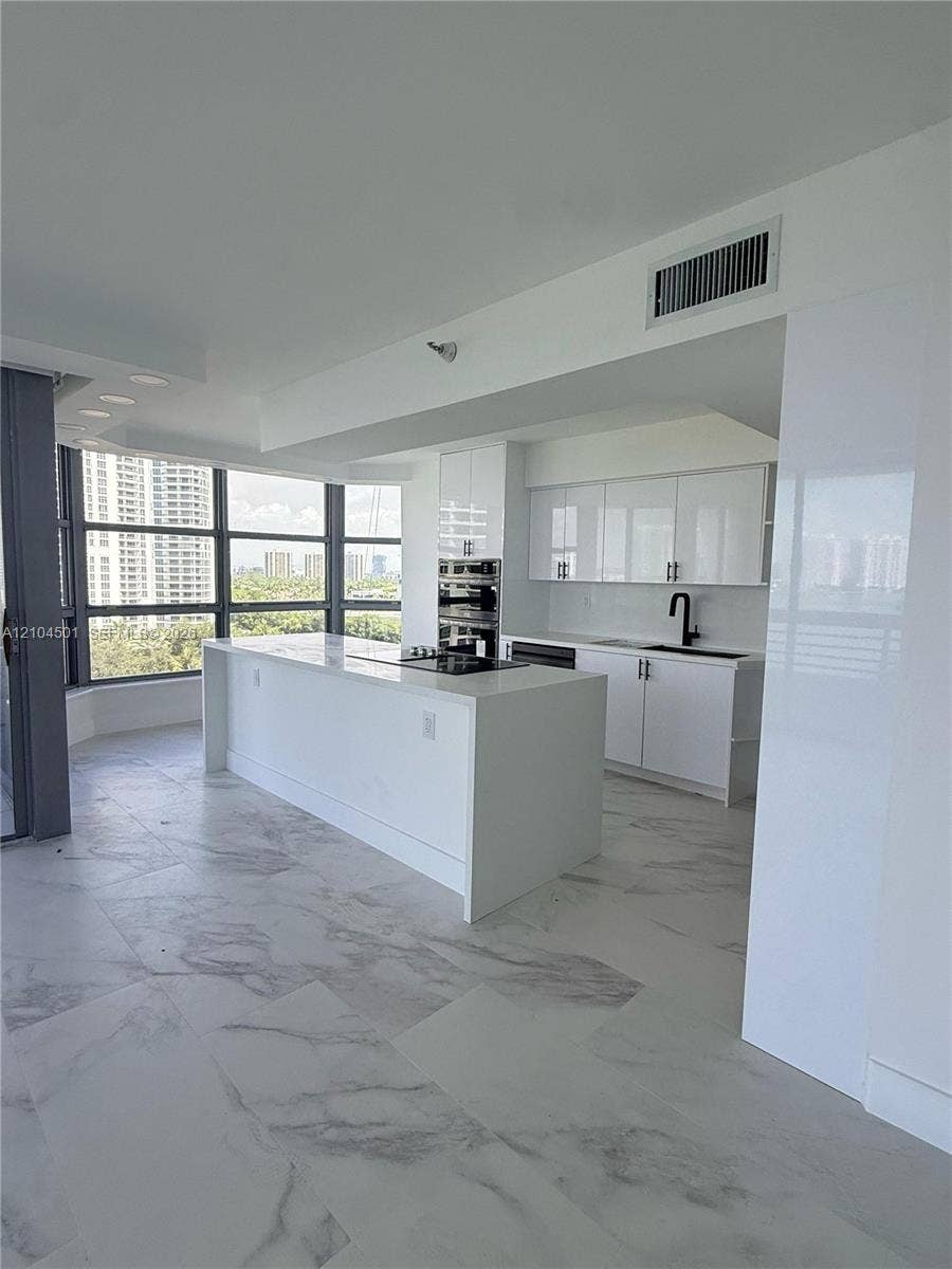 Property photo for 19101 NE 36th Court, #1005, Aventura, FL