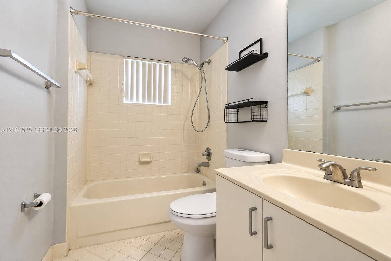 825 Falling Water Road, #0, Weston, Weston, FL 33326 SECOND BATHROOM
