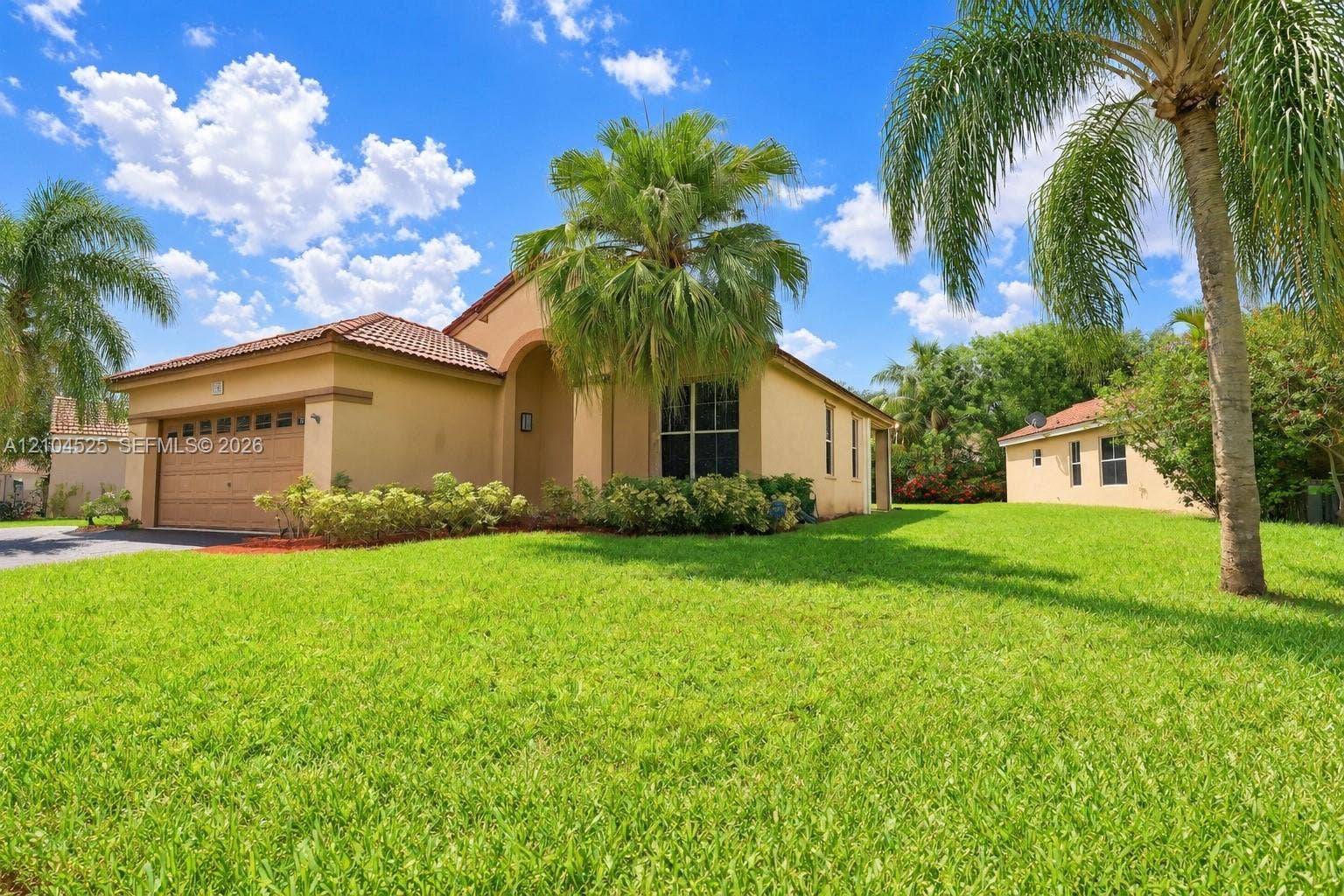 825 Falling Water Road, #0, Weston, Weston, FL 33326 Photo 3