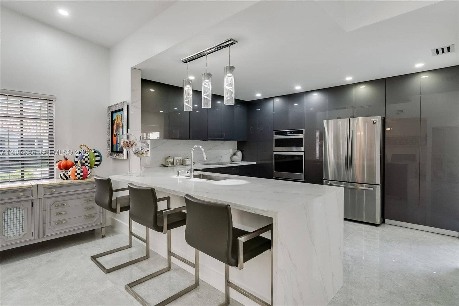 21244 Harbor Way, #211-21, Aventura, FL 33180 Photo 2