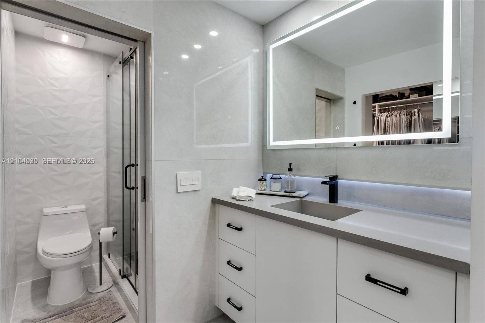 21244 Harbor Way, #211-21, Aventura, FL 33180 Photo 8