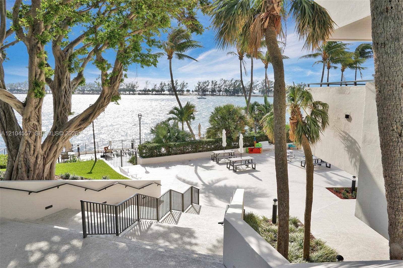 2333 Brickell Avenue, #1808, Miami, FL 33129 Photo 32