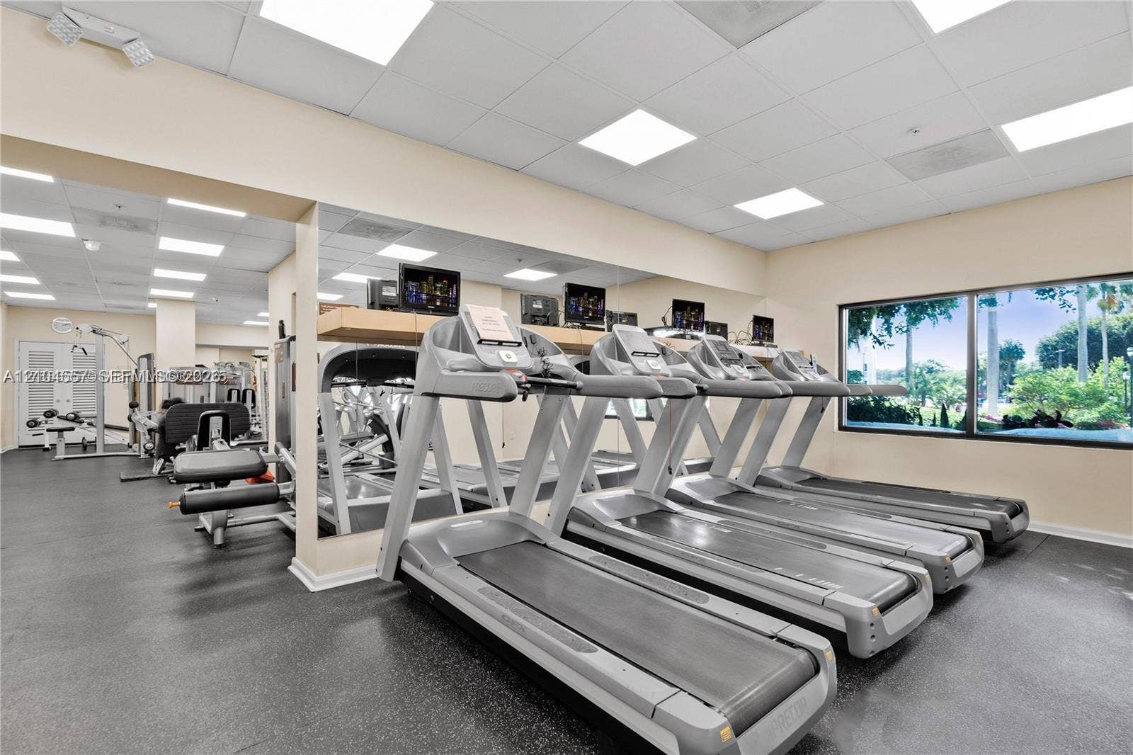 2333 Brickell Avenue, #1808, Miami, FL 33129 Gym has Steam & Sauna Rooms