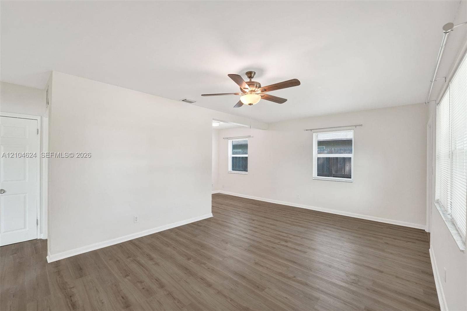 1223 NW 6th Avenue, Fort Lauderdale, FL 33311 3/1 living room, bright and open