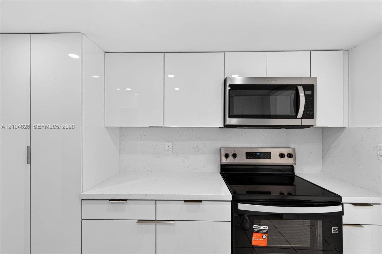 2000 Atlantic Shores Boulevard, #120, Hallandale Beach, Hallandale Beach, FL 33009 Photo 2