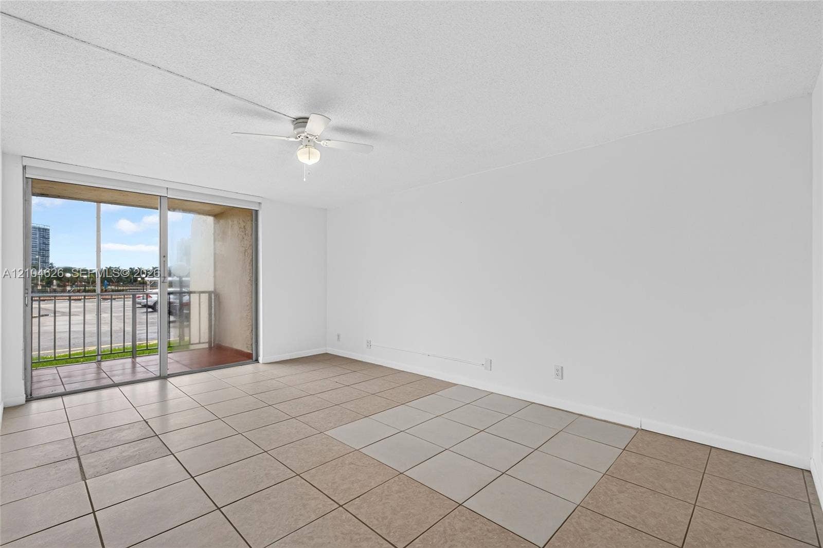 2000 Atlantic Shores Boulevard, #120, Hallandale Beach, Hallandale Beach, FL 33009 Photo 17