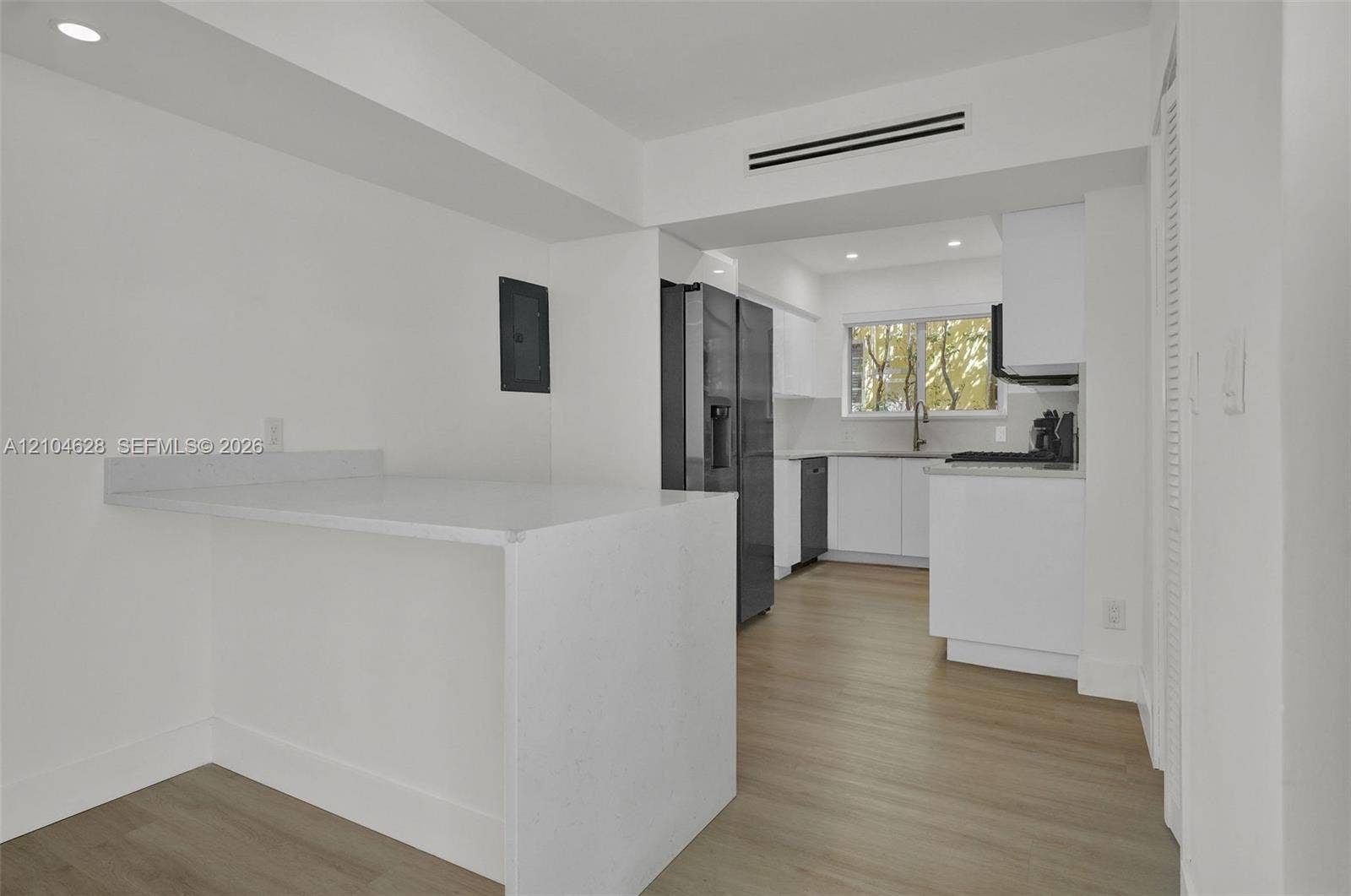4800 Pine Tree Drive, #101, Miami Beach, FL 33140 Photo 7