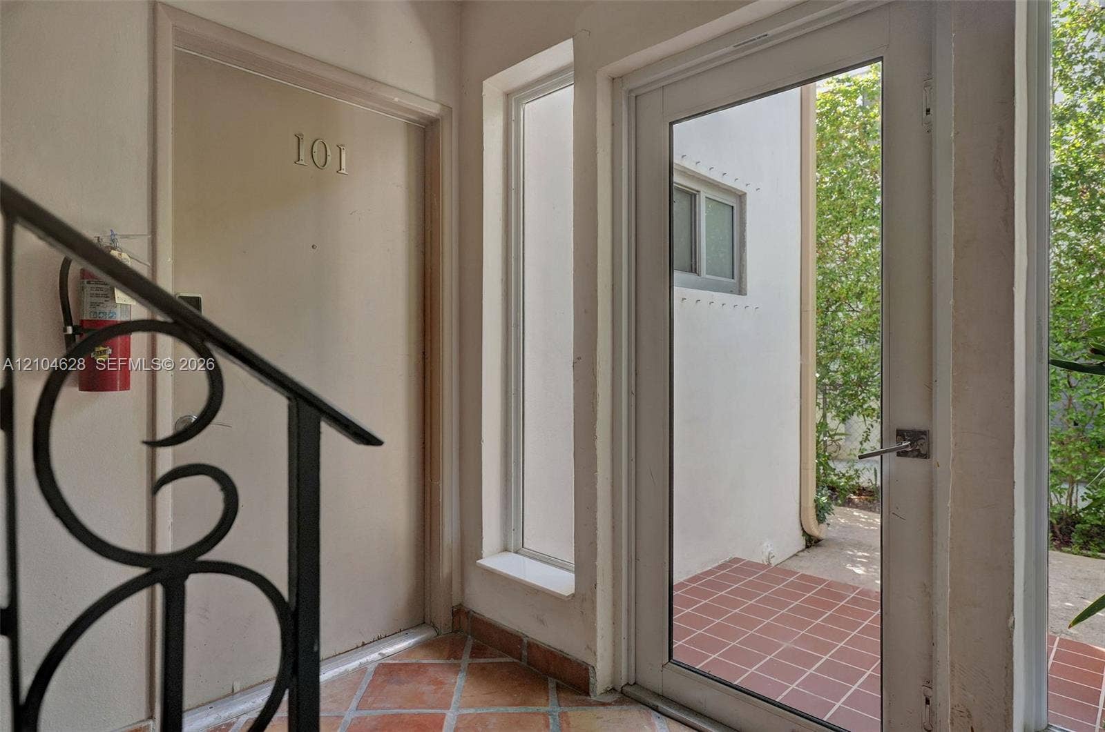 4800 Pine Tree Drive, #101, Miami Beach, FL 33140 Photo 24