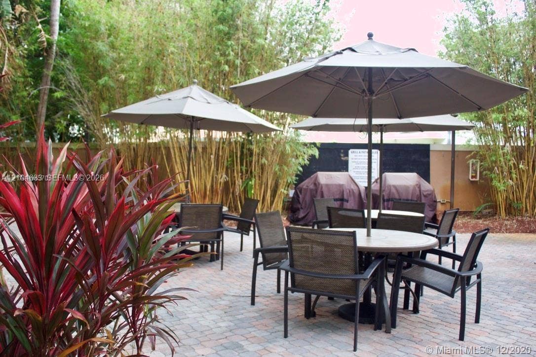 1900 Van Buren Street, #307B, Hollywood, FL 33020 BBQ AREA
