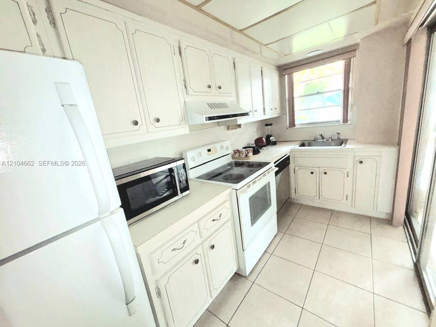 Property photo for 180 NE 12th Avenue, #12A, Hallandale Beach, FL