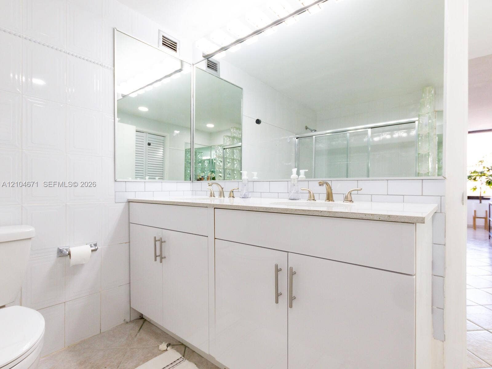 3505 S Ocean Drive, #305, Hollywood, FL 33019 Photo 25
