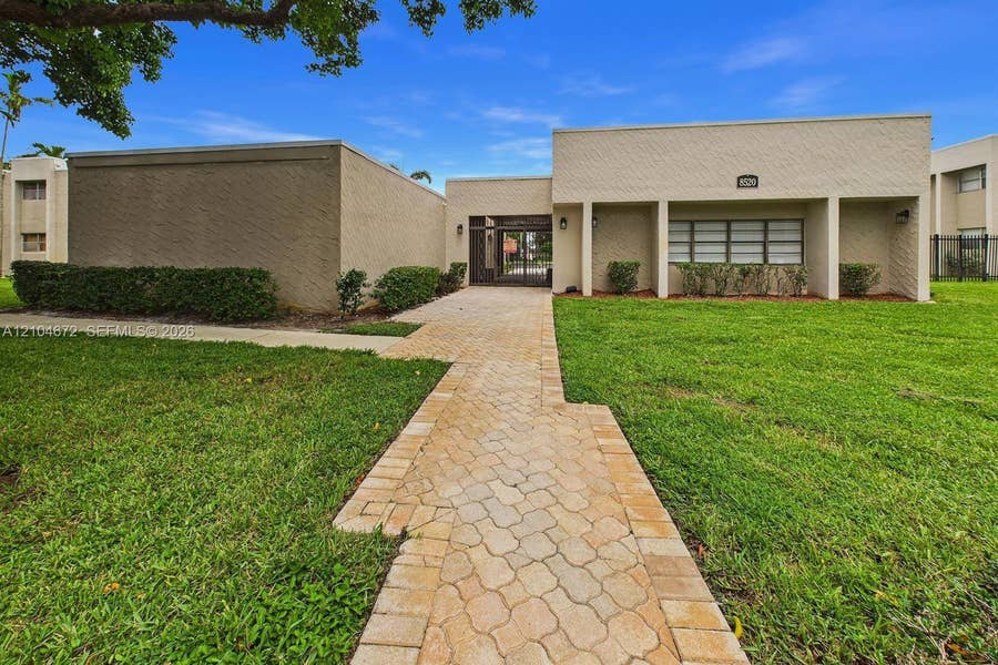 Property photo for 8507 Old Country Manor, #312, Davie, FL