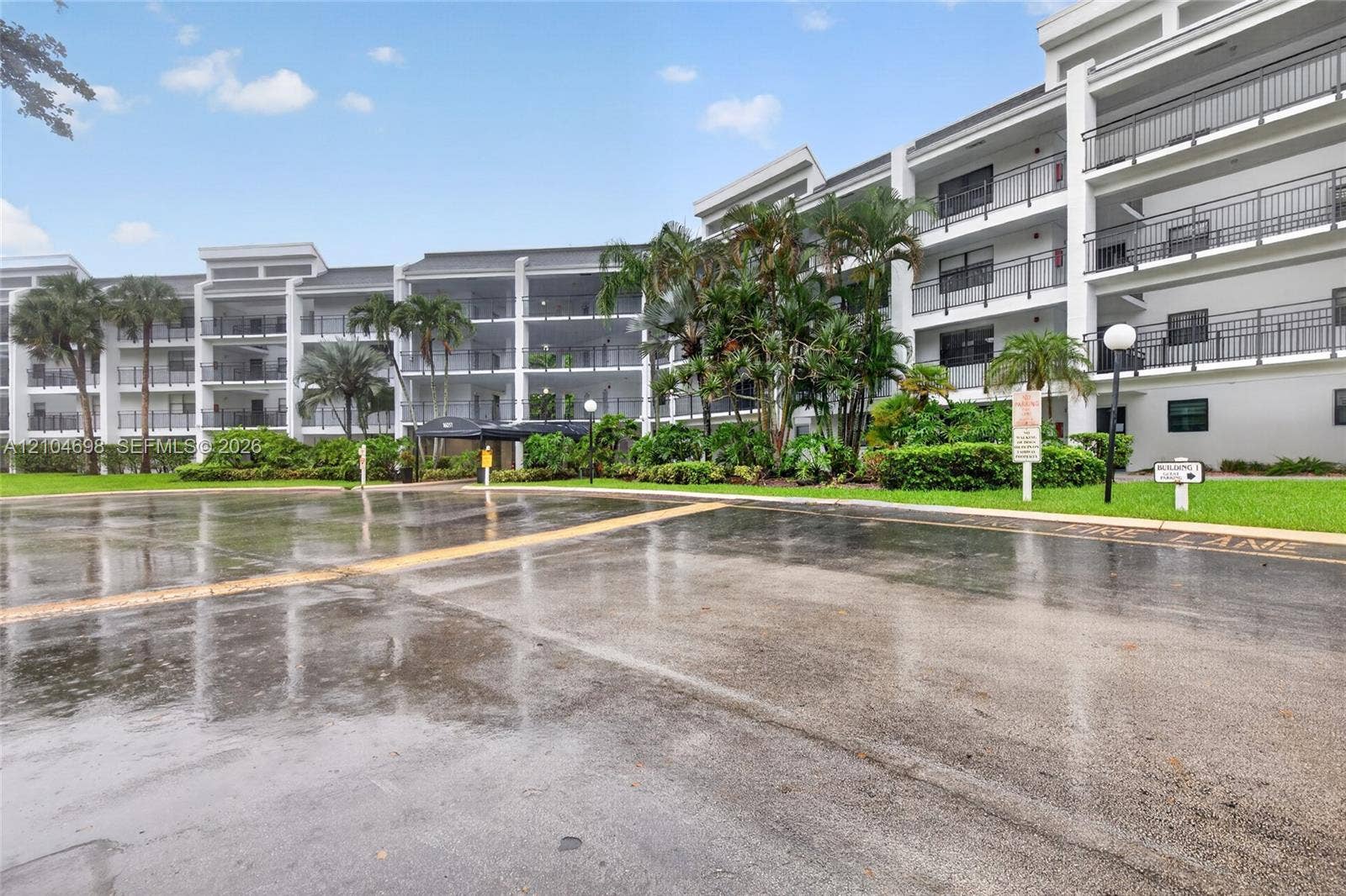 16051 Blatt Boulevard, #106, Weston, FL 33326 Photo 3