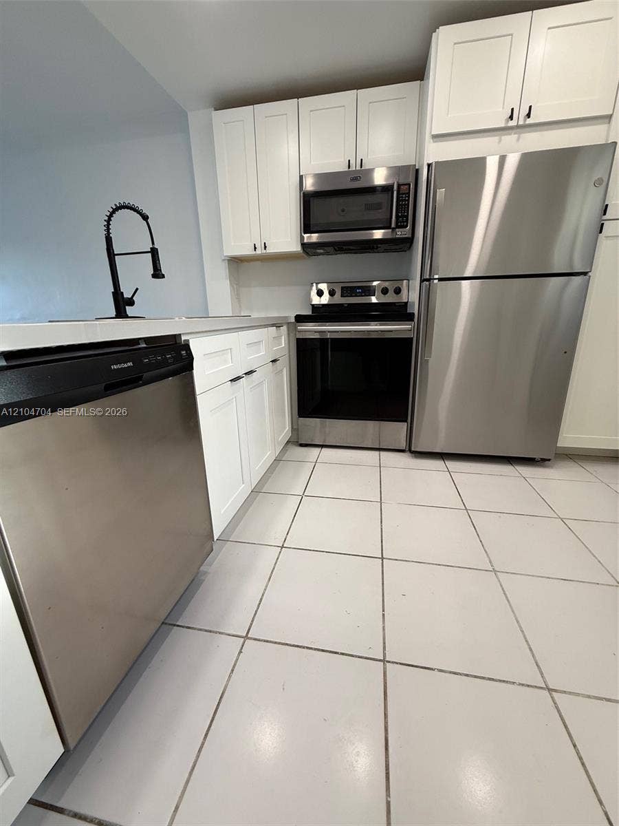 20111 NE 27th Court, #K107, Aventura, Aventura, FL 33180 Photo 3