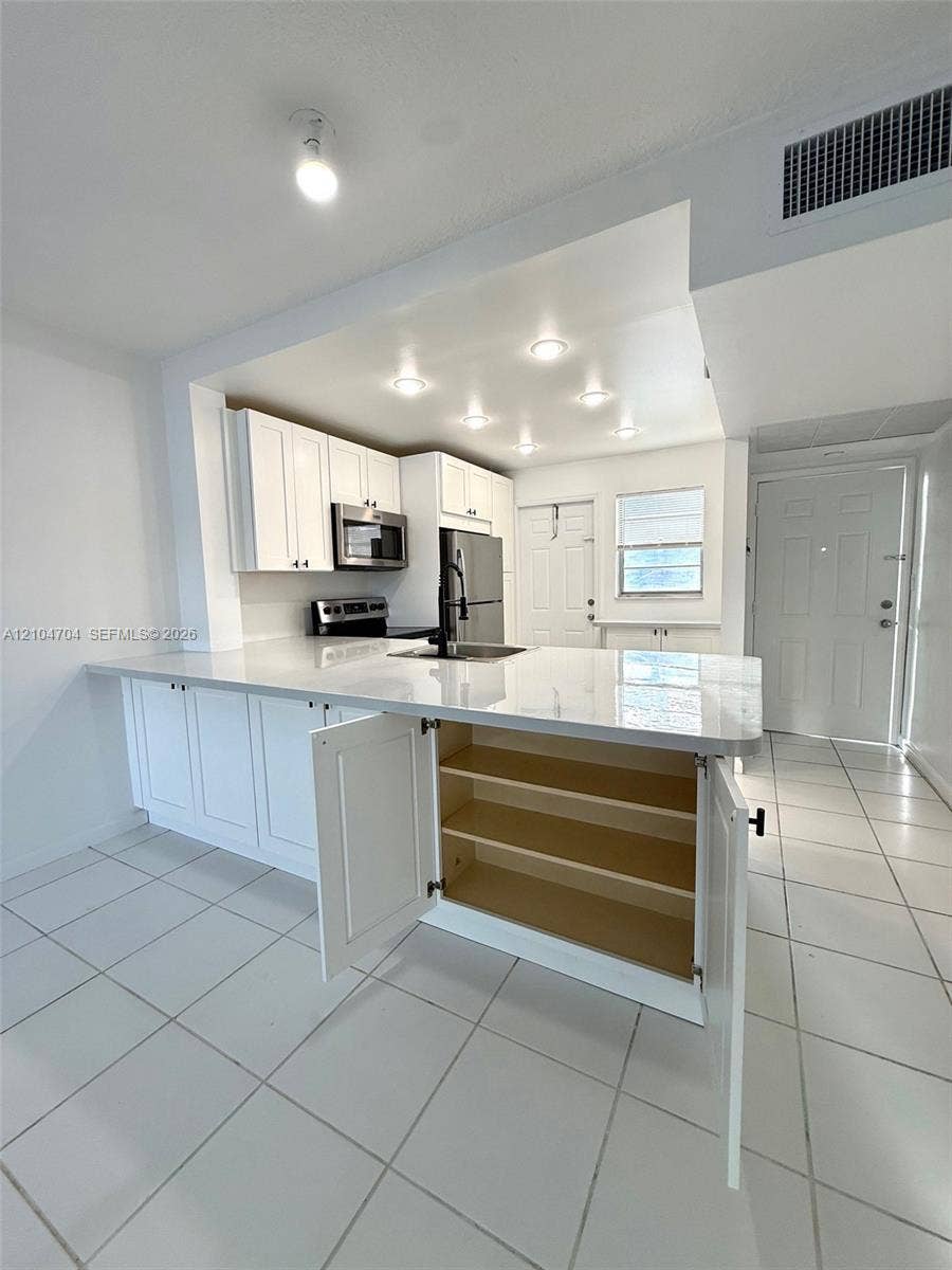 20111 NE 27th Court, #K107, Aventura, Aventura, FL 33180 Photo 7
