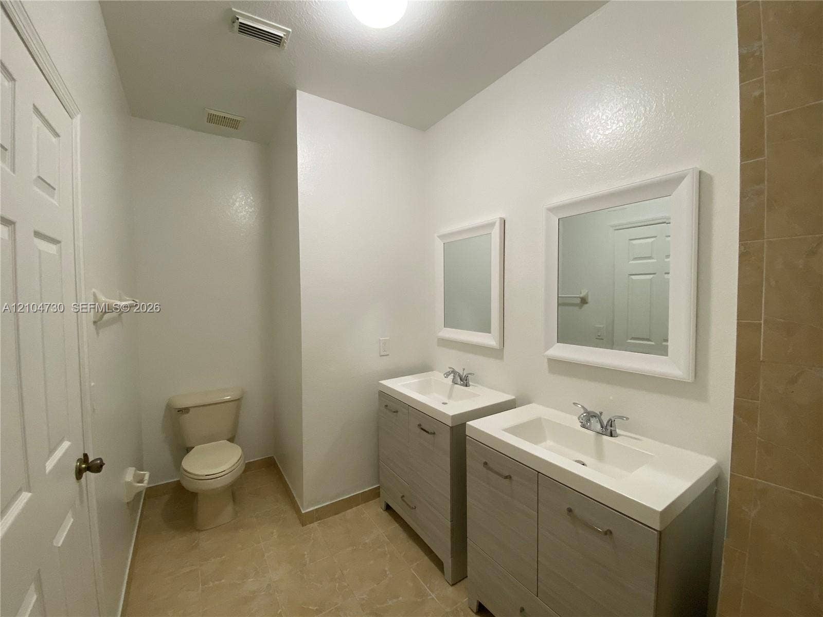 13832 SW 273rd Terrace, #13832, Homestead, Homestead, FL 33032 Large master bathroom.