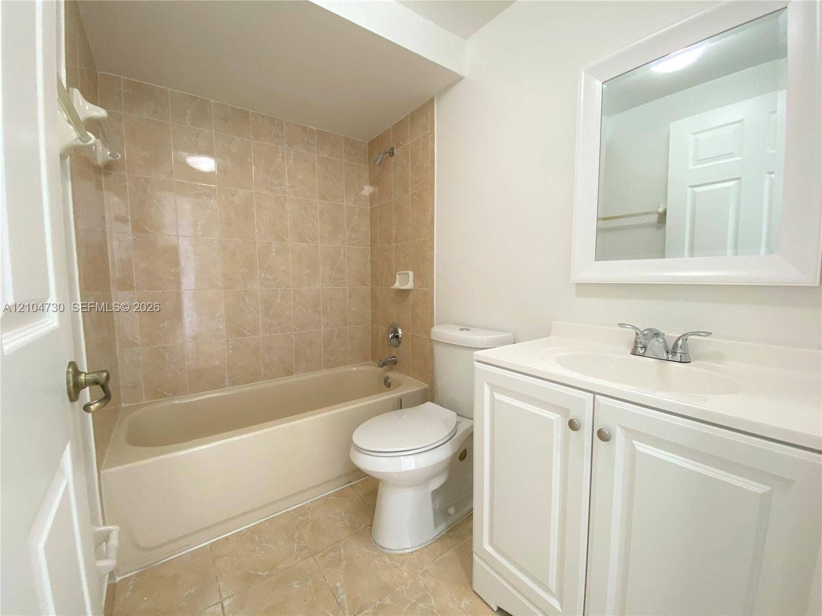13832 SW 273rd Terrace, #13832, Homestead, Homestead, FL 33032 First floor full bathroom.