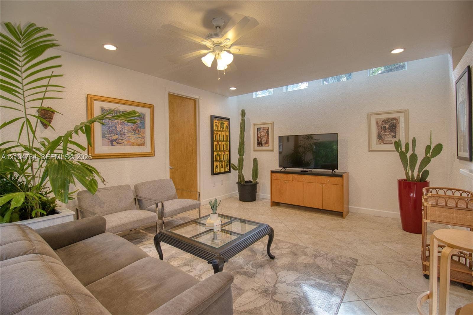 Second living room