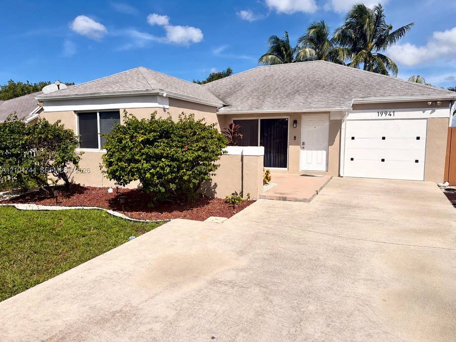 Property photo for 19941 NW 32nd Avenue, Miami Gardens, FL