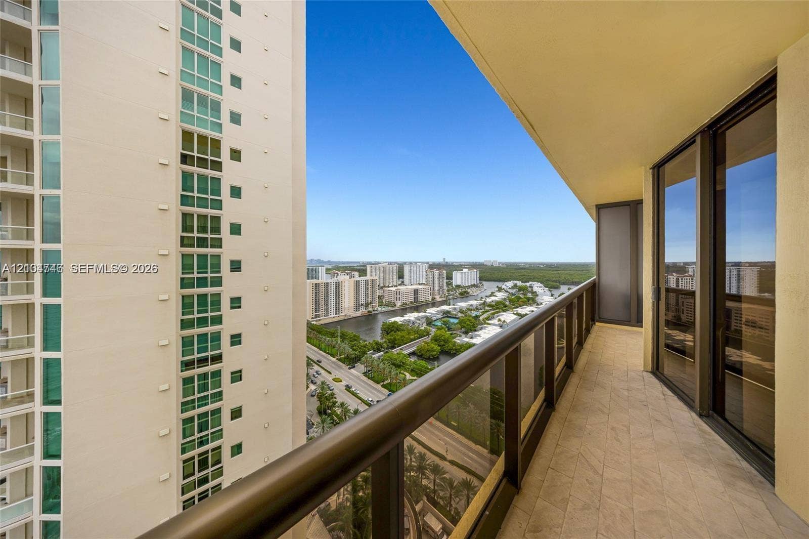 16275 Collins Avenue, #2502, Sunny Isles Beach, FL 33160 Photo 3