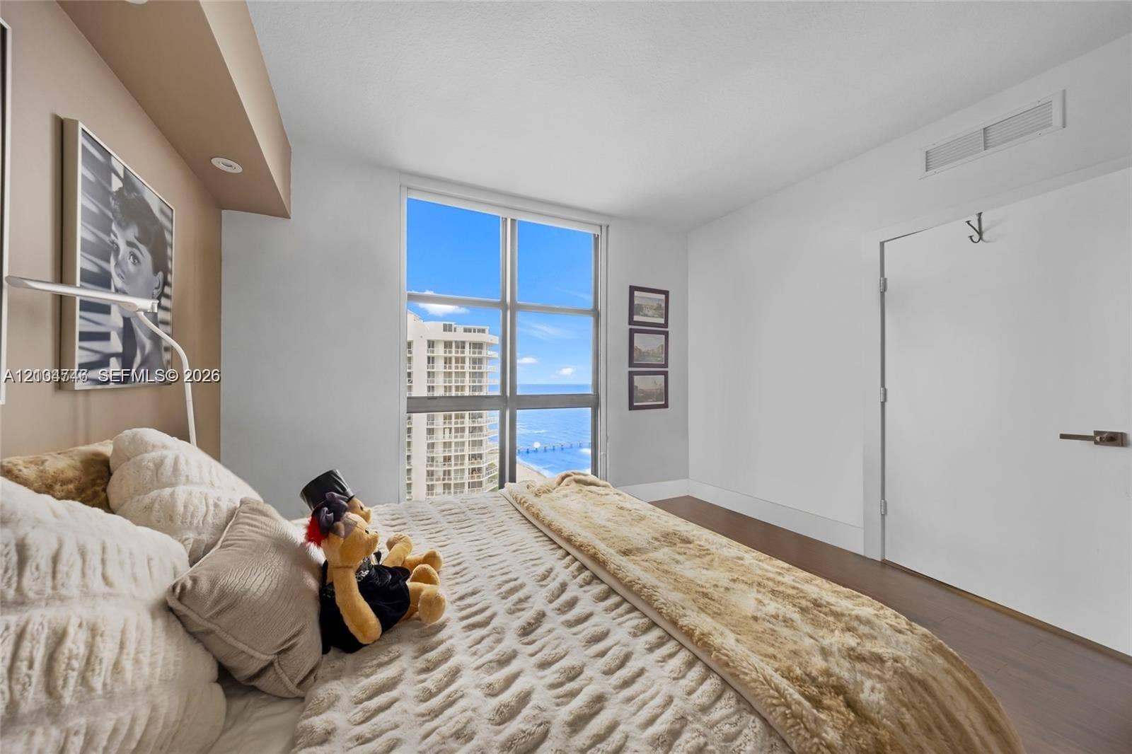 16275 Collins Avenue, #2502, Sunny Isles Beach, FL 33160 Photo 17