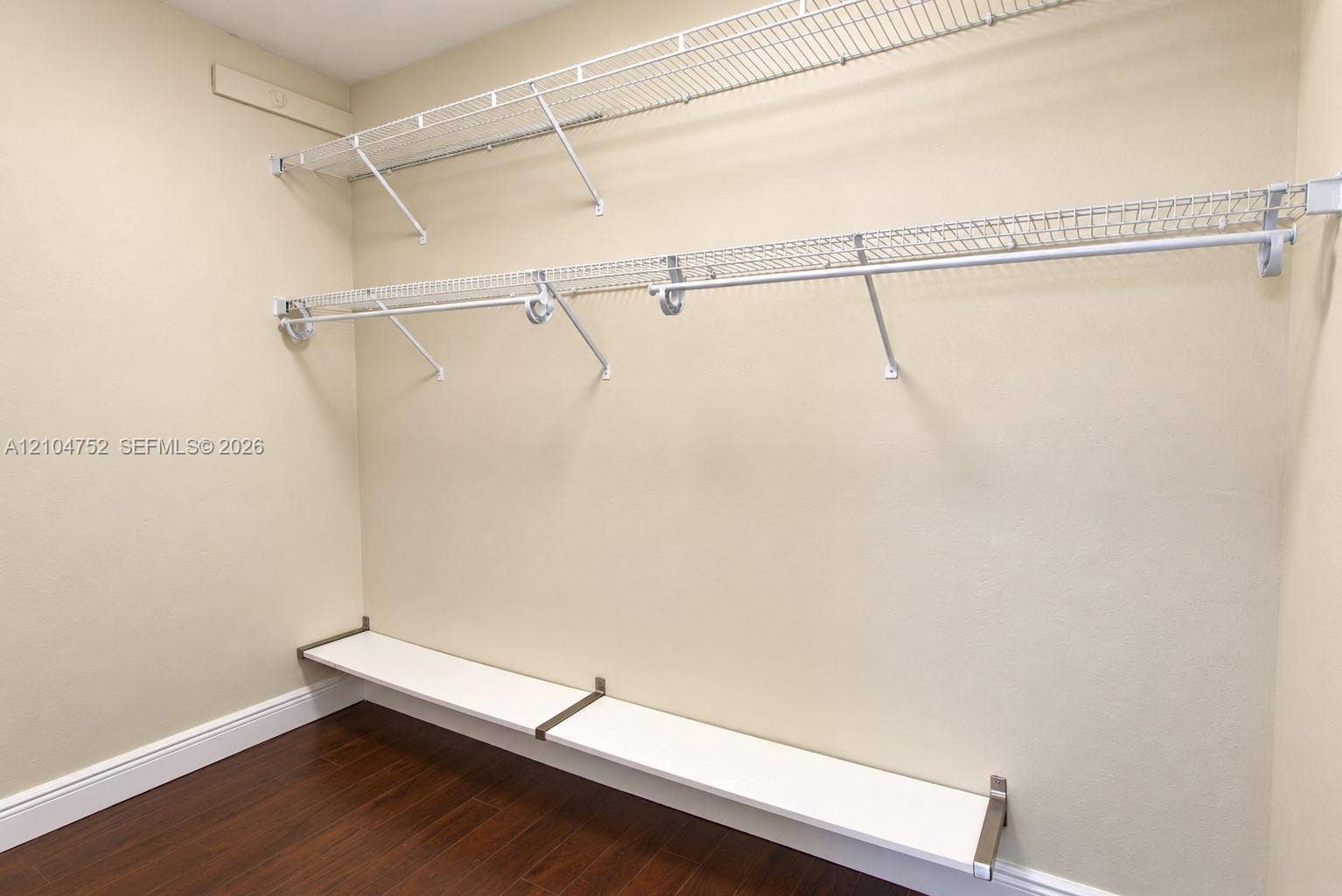 412 S Luna Court, #9, Hollywood, FL 33021 Walk-in closet