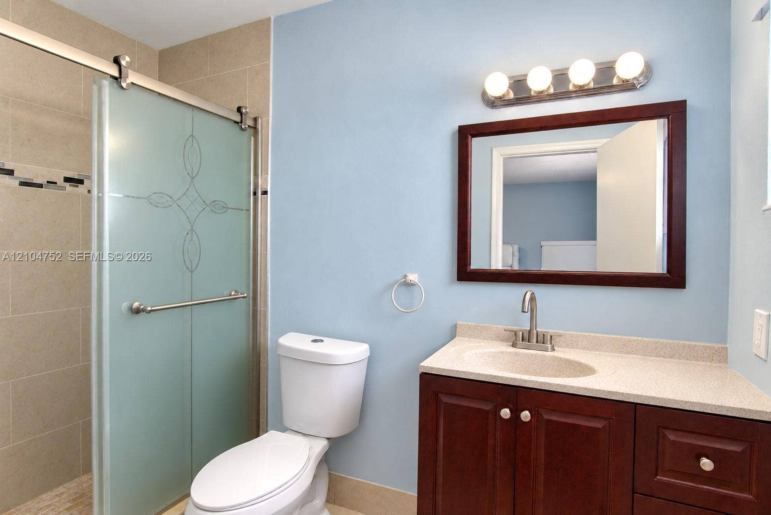 412 S Luna Court, #9, Hollywood, FL 33021 Bathroom with shower