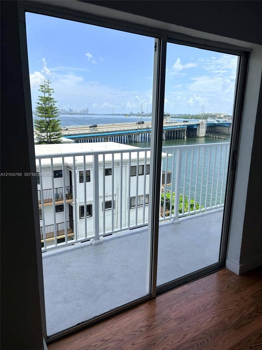 7825 NE Bayshore Court, #501, Miami, Miami, FL 33138 Photo 3