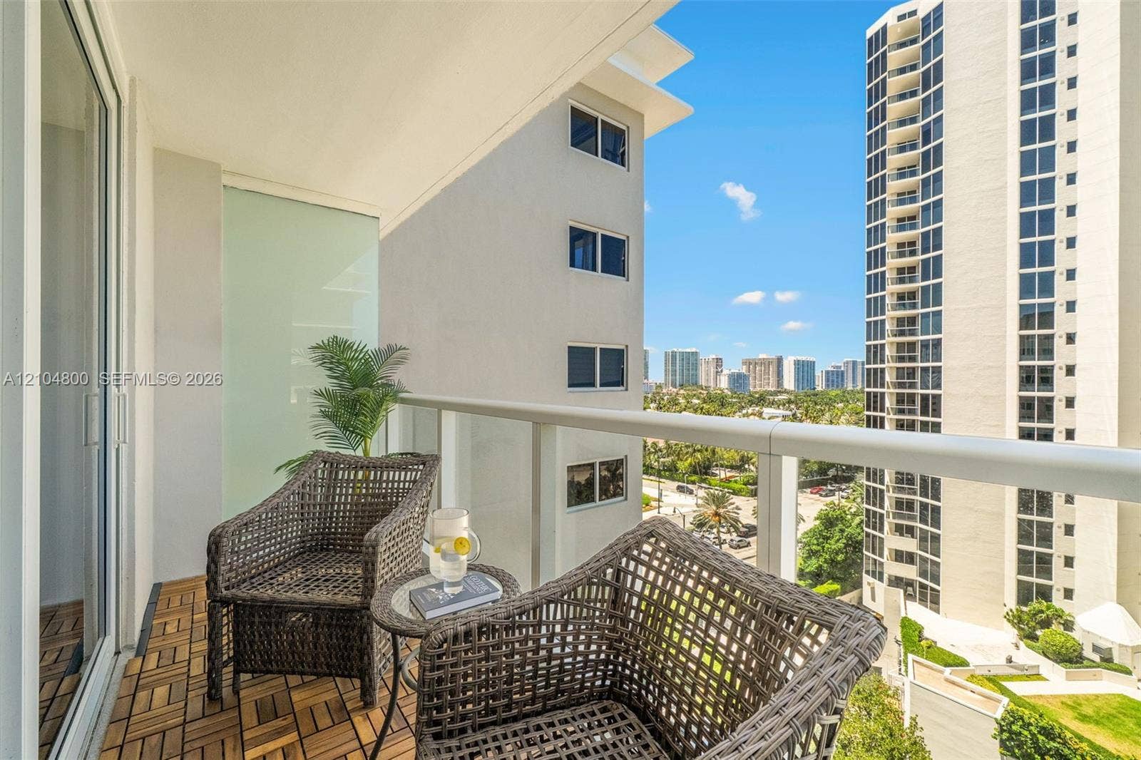 19201 Collins Avenue, #924, Sunny Isles Beach, Sunny Isles Beach, FL 33160 Photo 12