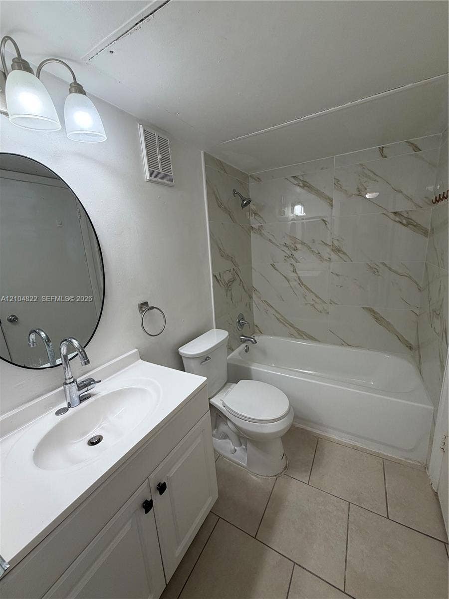 6740 NW 175th Lane, #F-20, Hialeah, Hialeah, FL 33015 Photo 20