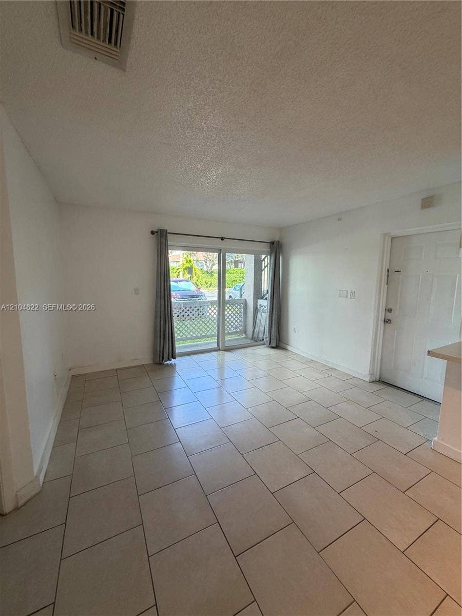6740 NW 175th Lane, #F-20, Hialeah, Hialeah, FL 33015 Photo 13