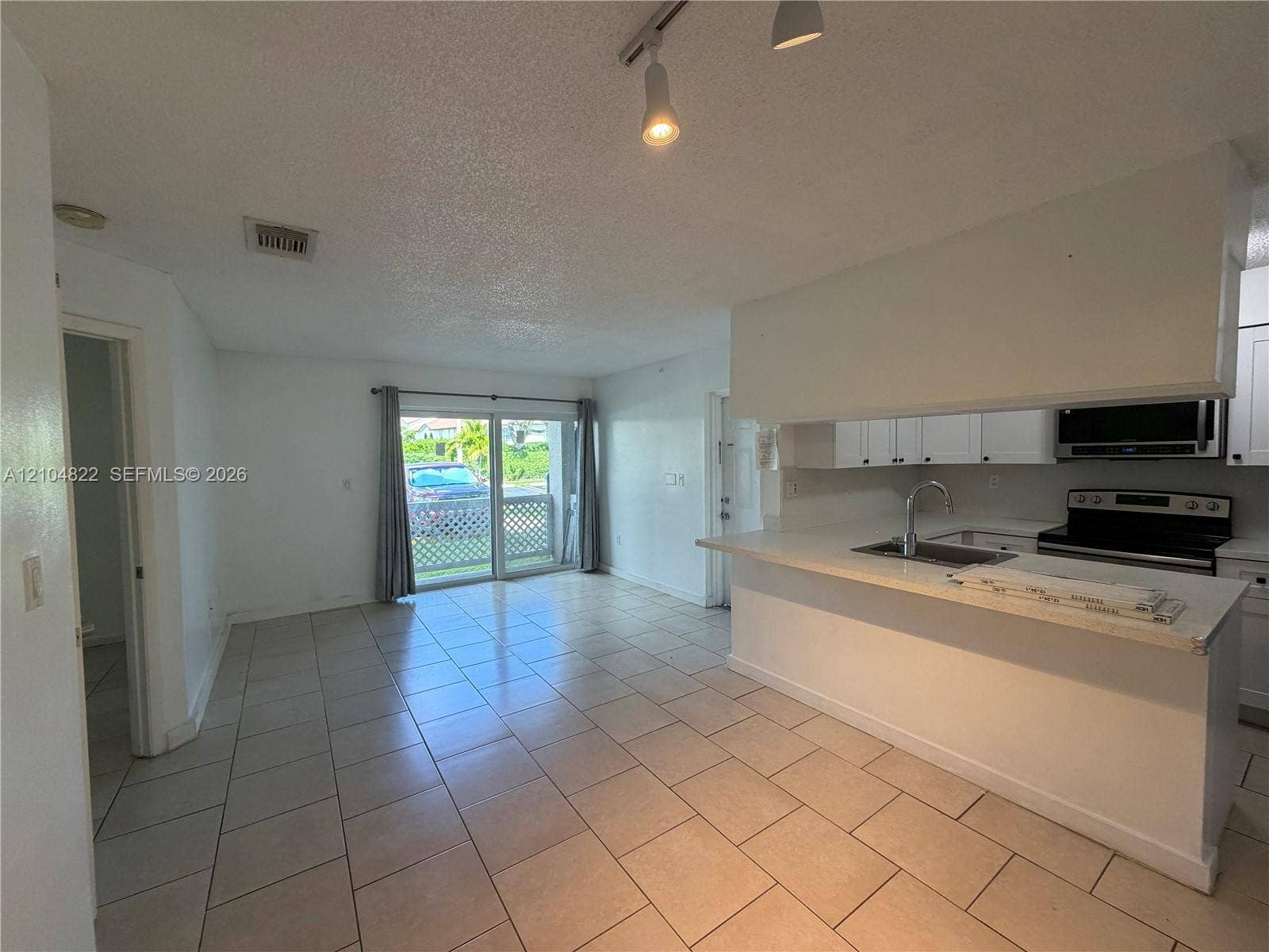 6740 NW 175th Lane, #F-20, Hialeah, Hialeah, FL 33015 Photo 11