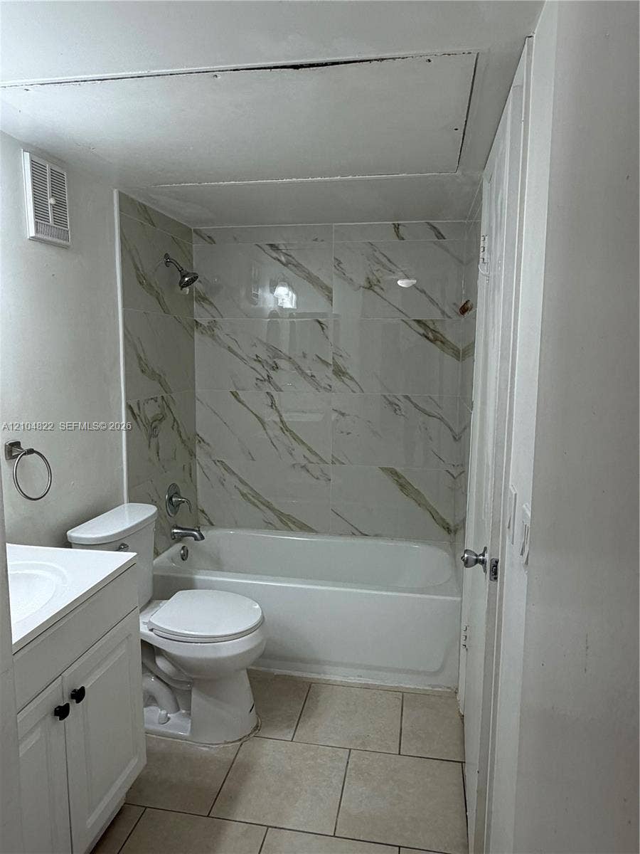 6740 NW 175th Lane, #F-20, Hialeah, Hialeah, FL 33015 Photo 21