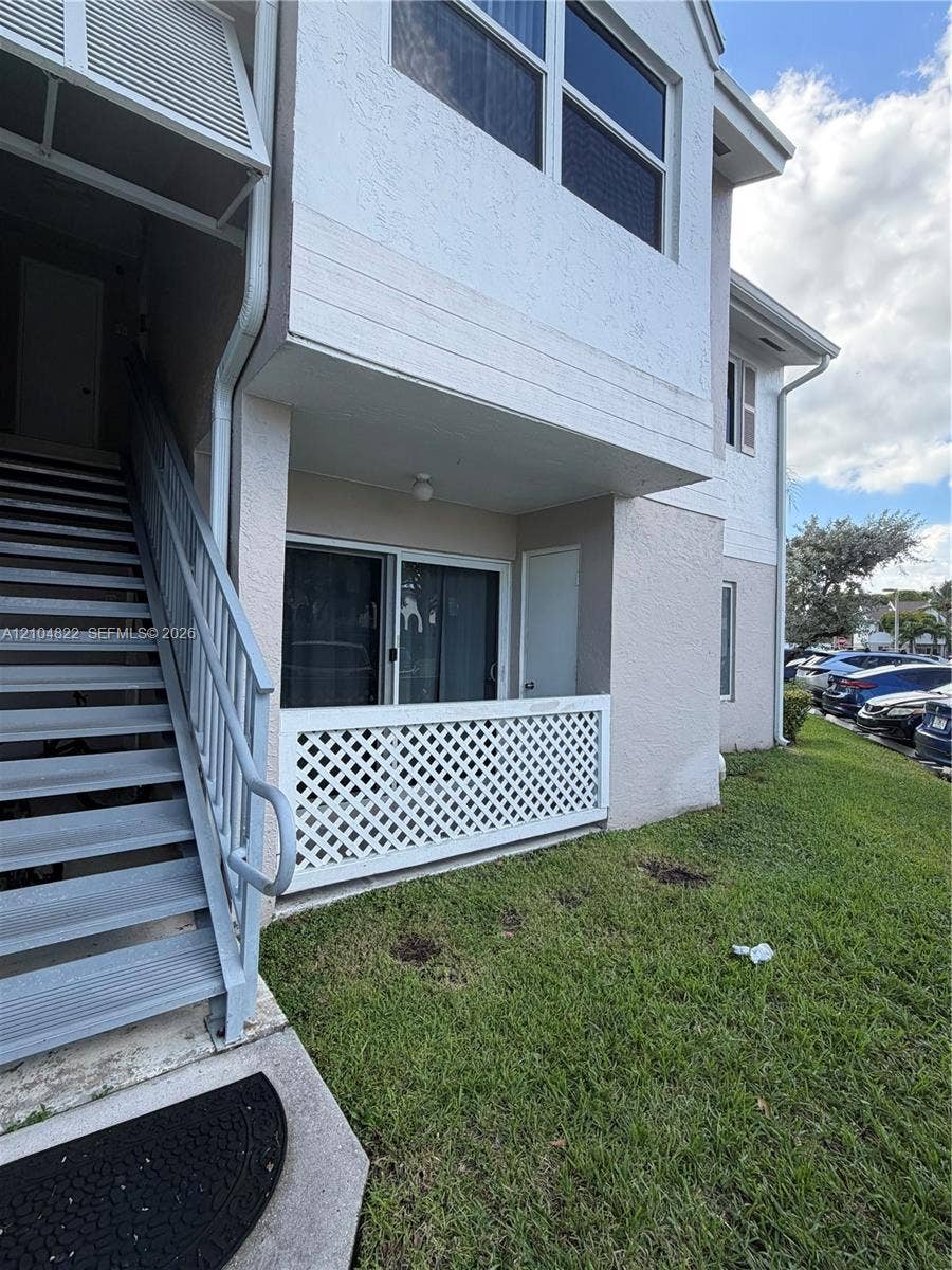 6740 NW 175th Lane, #F-20, Hialeah, Hialeah, FL 33015 Photo 8