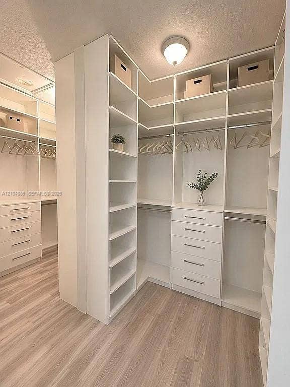 8185 SW 165th Court, Miami, FL 33193 Master Closet