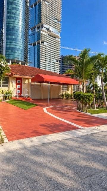 18605 Atlantic Boulevard, Sunny Isles Beach, FL 33160 Photo 4