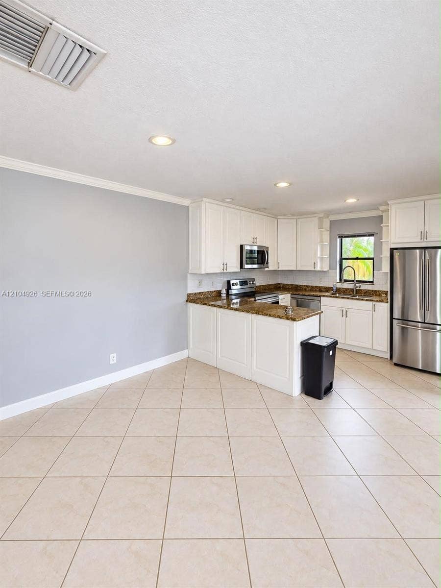 7671 W Courtyard Run W, Boca Raton, FL 33433 Photo 4