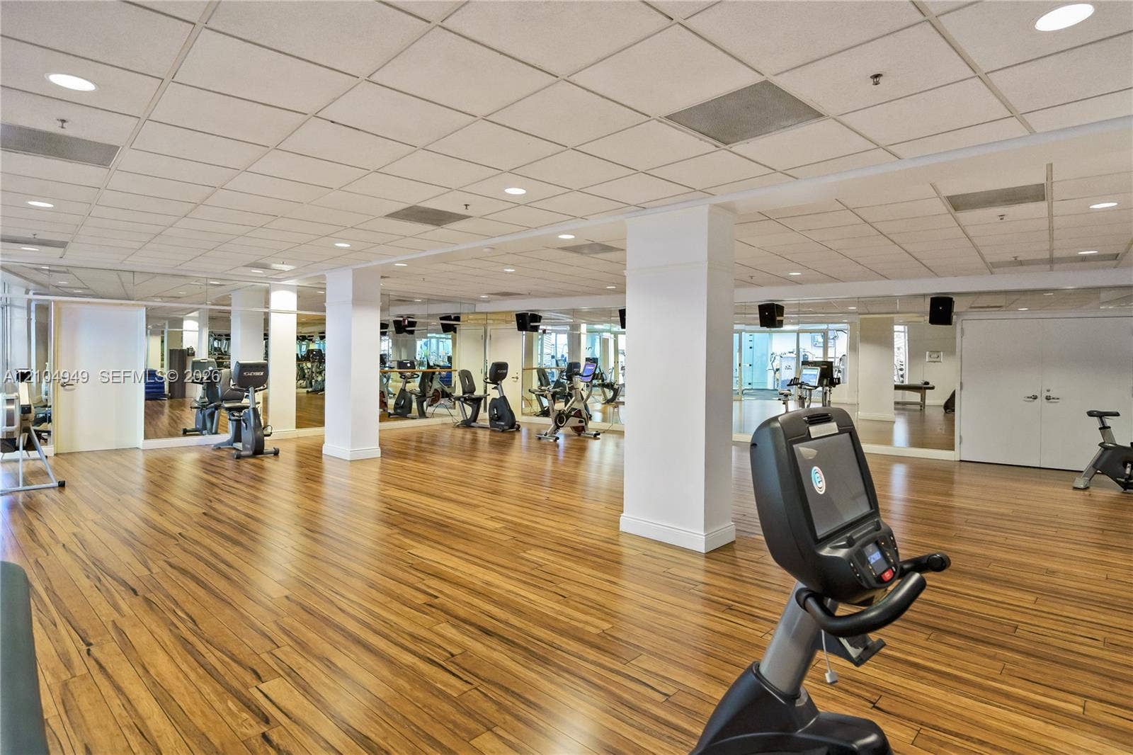 808 Brickell Key Drive, #1006, Miami, FL 33131 Photo 40