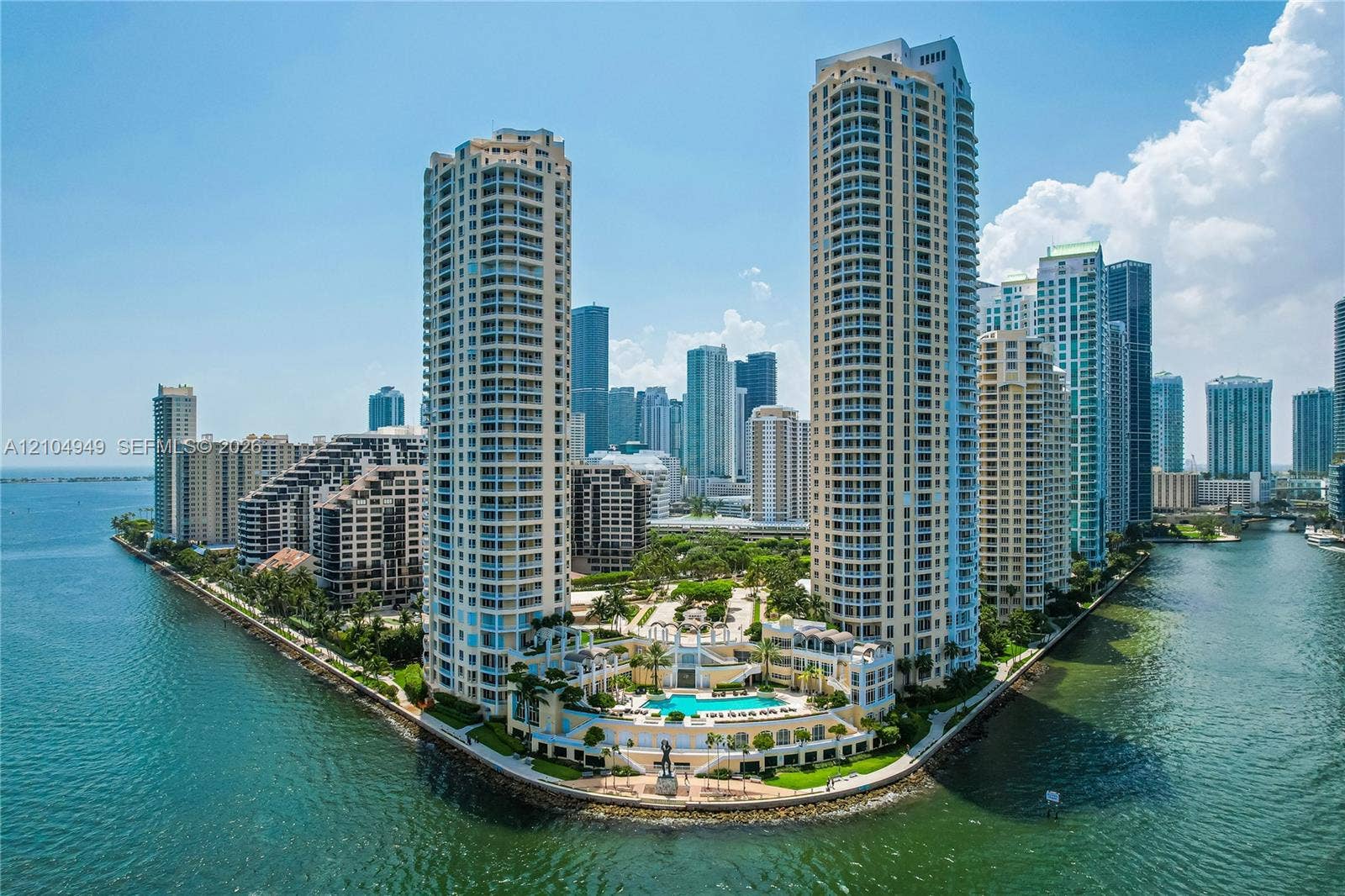 808 Brickell Key Drive, #1006, Miami, FL 33131 Photo 31