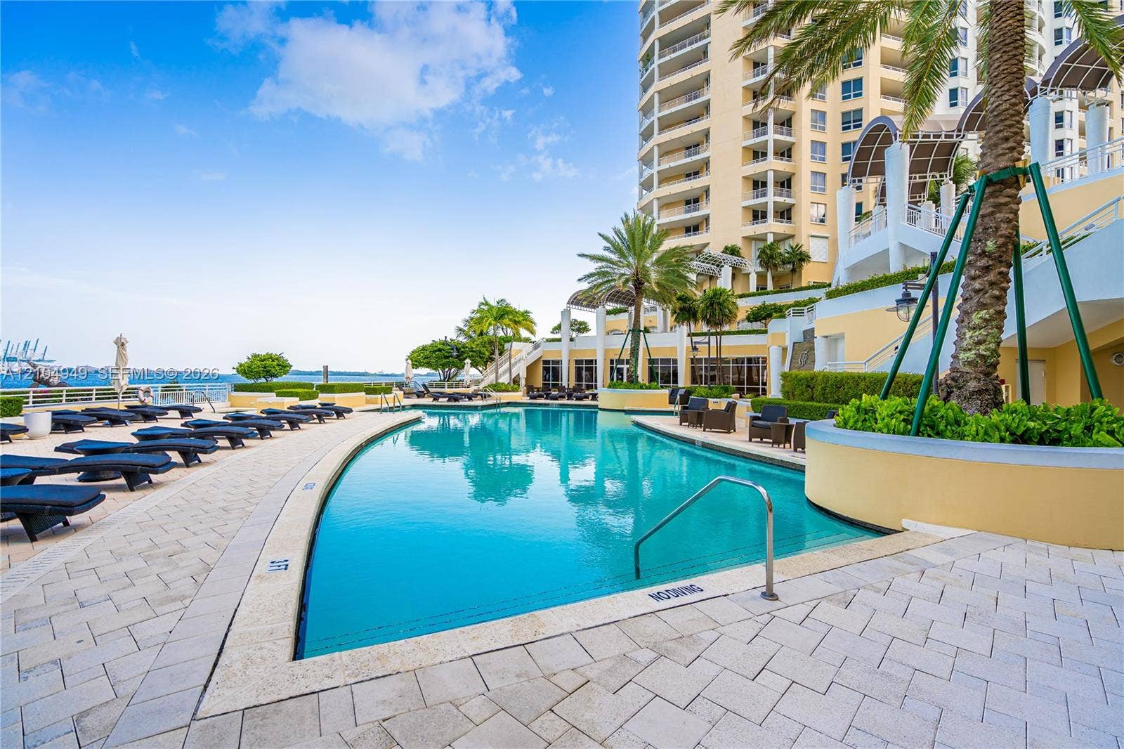 808 Brickell Key Drive, #1006, Miami, FL 33131 Photo 35