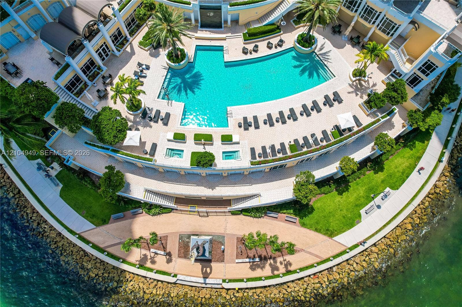 808 Brickell Key Drive, #1006, Miami, FL 33131 Photo 32