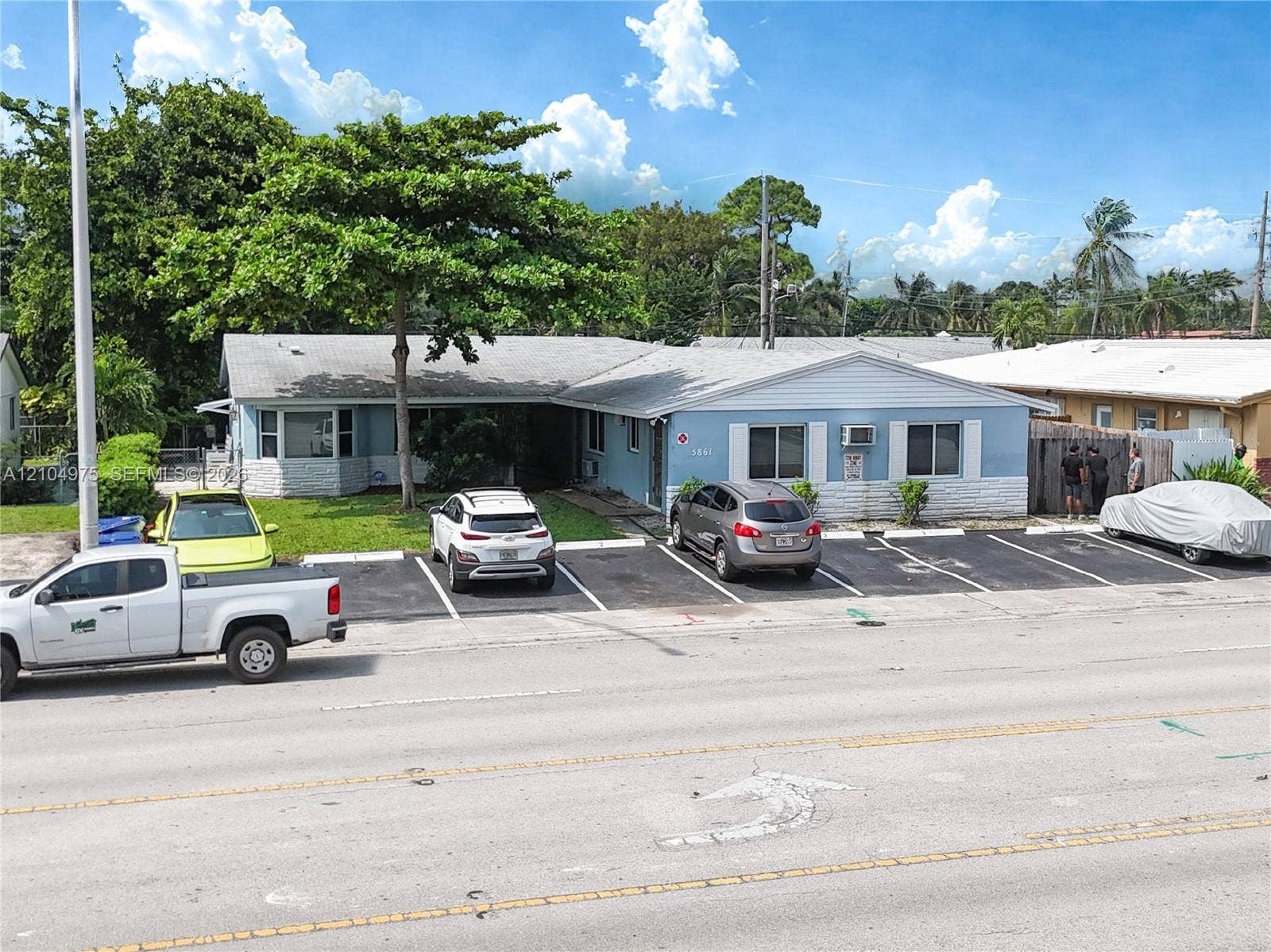 5861 NE 18th Avenue, Fort Lauderdale, FL 33334 Photo 2