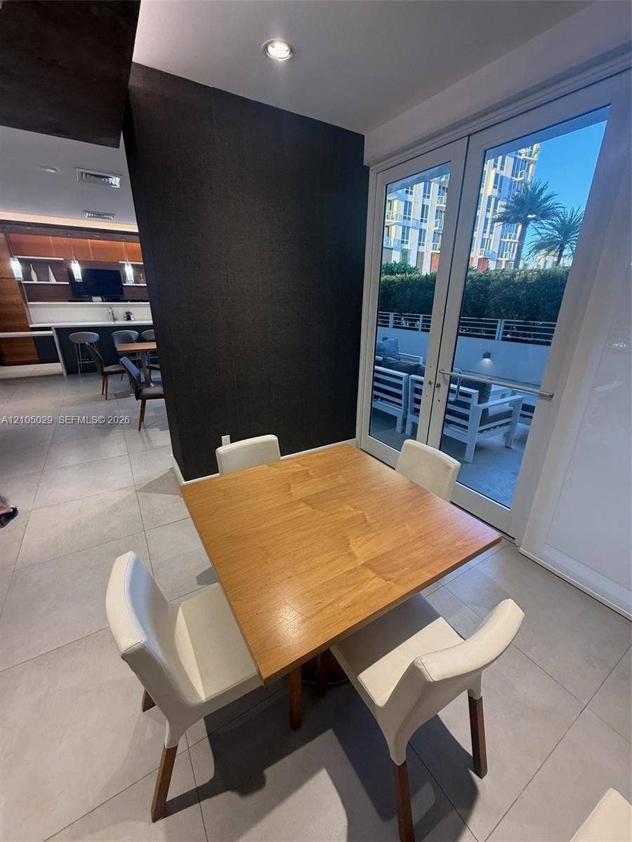 600 NE 27th Street, #1203, Miami, FL 33137 Common area