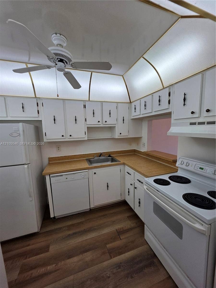 Property photo for 4374 NW 9th Avenue, #18-3C, Deerfield Beach, FL