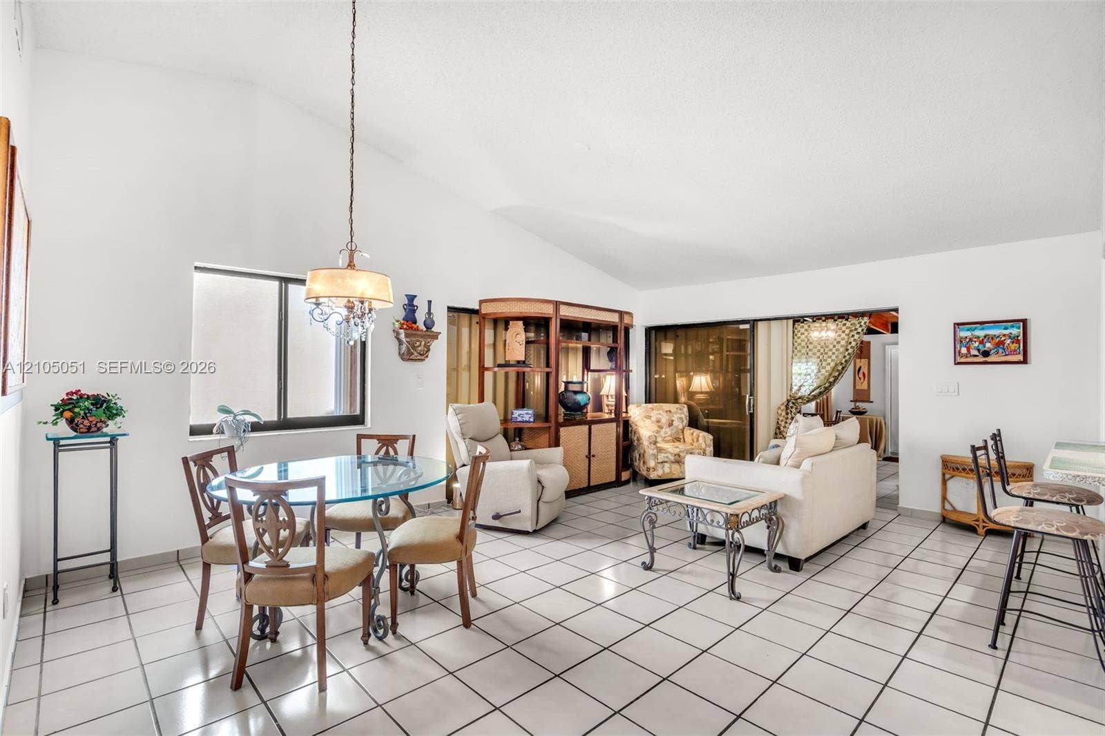 461 SW 89th Court, Miami, FL 33174 High-vaulted ceilings, neutral tile flooring
